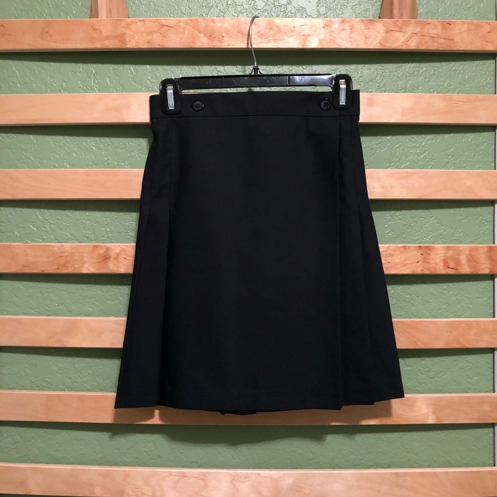 American Apparel Navy Schoolgirl Skirt 🔵